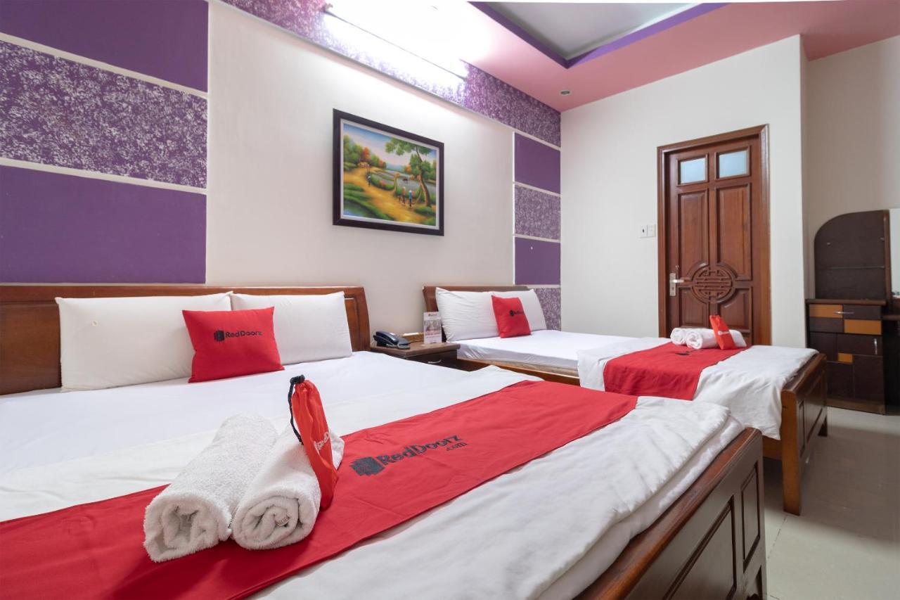 Reddoorz Near Tan Huong Market 2 Хошимін Екстер'єр фото