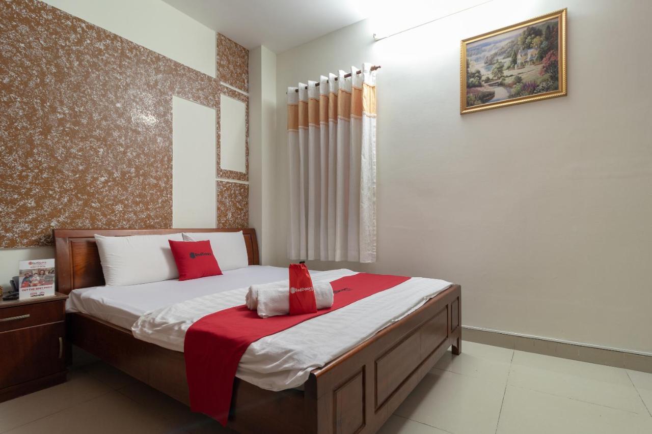 Reddoorz Near Tan Huong Market 2 Хошимін Екстер'єр фото